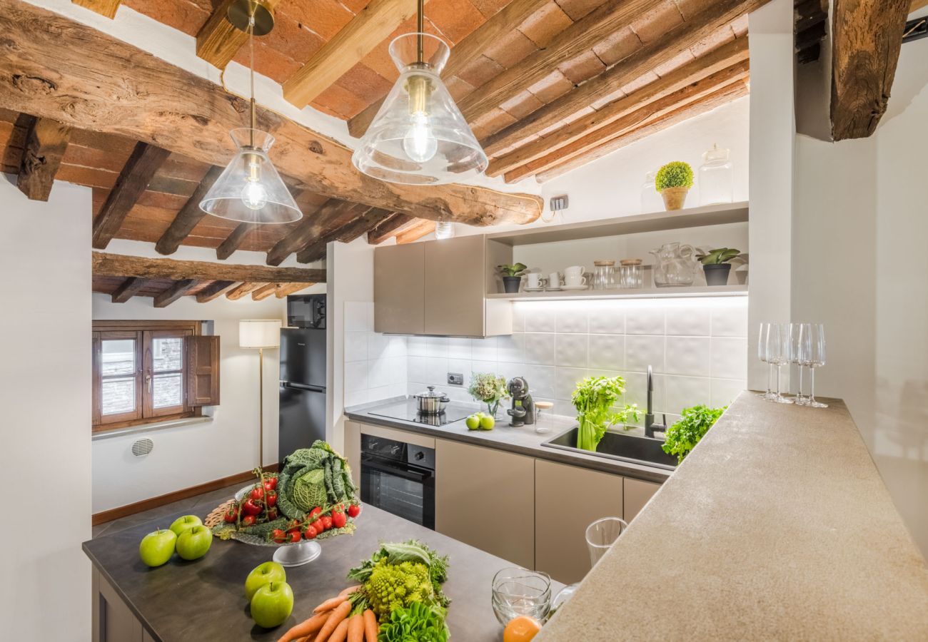 公寓 在 Lucca - Dorina Penthouse 2 bedrooms 2 bathrooms inside the Lucca Walls 公寓 在 Lucca - Dorina Penthouse 2 bedrooms 2 bathrooms inside the Lucca Walls