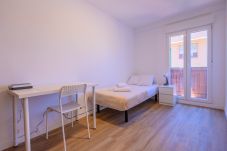 房间出租 在 Madrid - Acogedora habitación cerca al Polideportivo Los Cantos en Alcorcón SAP35C