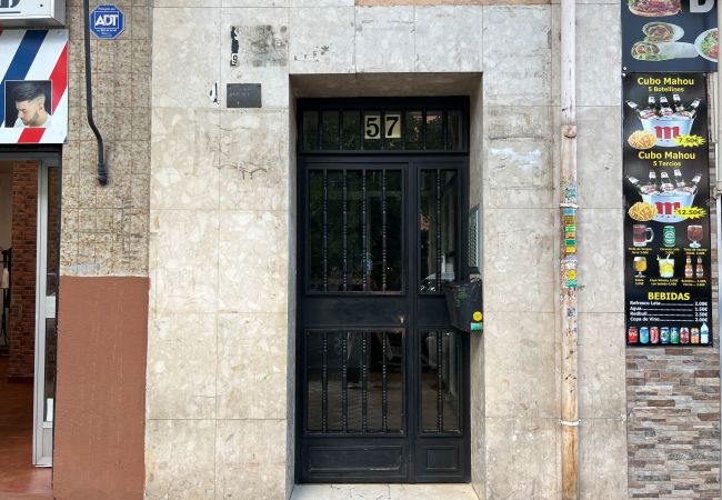 公寓 在 Madrid - Apartamento Moderno en Acacias con Excelente Ubicación en el Centro de Madrid Temporal  公寓 在 Madrid - Apartamento Moderno en Acacias con Excelente Ubicación en el Centro de Madrid Temporal