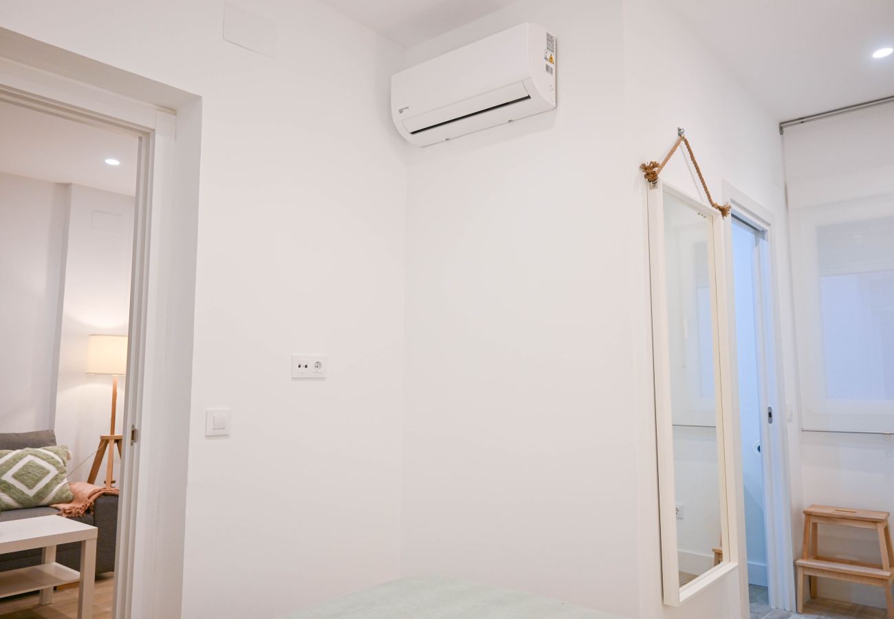 公寓 在 Madrid - Apartamento Moderno en Acacias con Excelente Ubicación en el Centro de Madrid Temporal  公寓 在 Madrid - Apartamento Moderno en Acacias con Excelente Ubicación en el Centro de Madrid Temporal