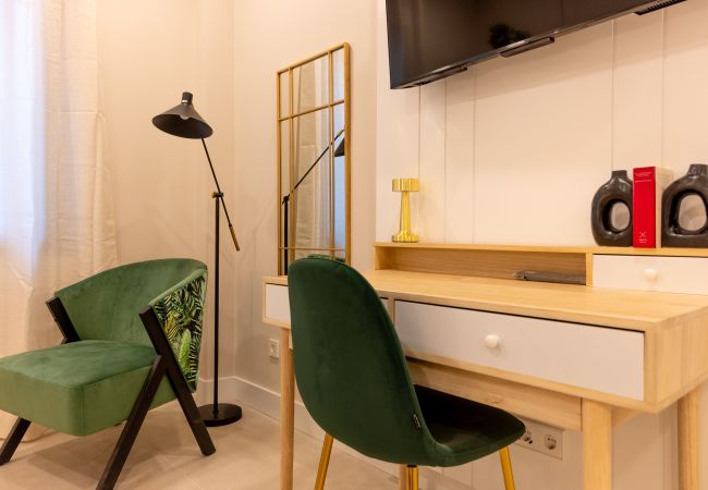 工作室 在 Madrid - Liria: Un Espacio de Elegancia y Confort en el Corazón de la Ciudad 工作室 在 Madrid - Liria: Un Espacio de Elegancia y Confort en el Corazón de la Ciudad