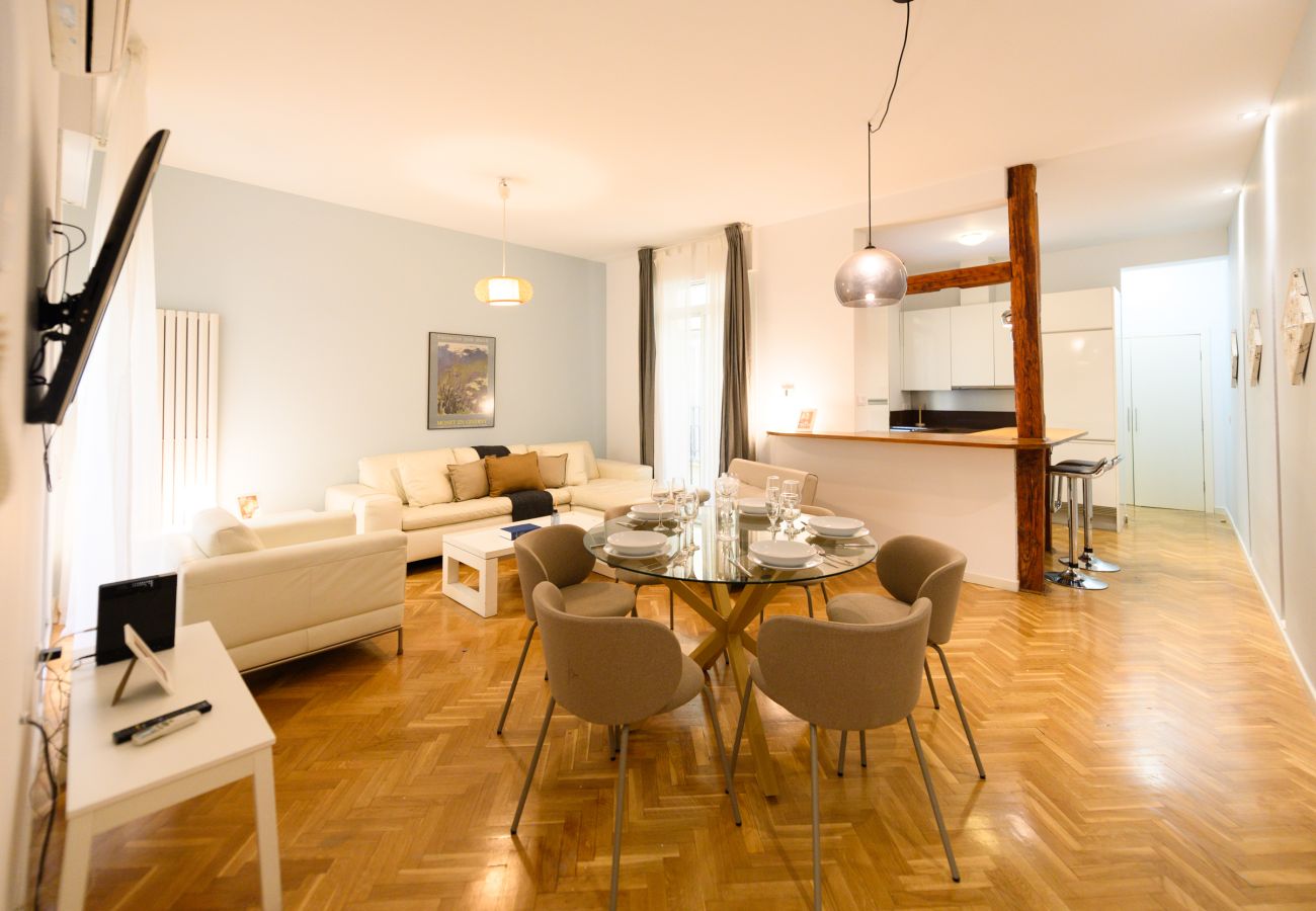 公寓 在 Madrid - Elegante vivienda de 3 habitaciones en el centro de Madrid 