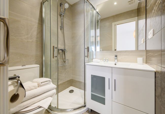 公寓 在 Madrid - AAL49 Alberto Alcocer, 49 Temporal  公寓 在 Madrid - AAL49 Alberto Alcocer, 49 Temporal