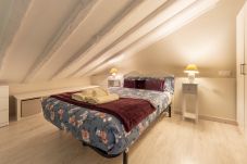 公寓 在 Madrid - Dúplex con encanto en Chamberí : Comodidad y diseño en dos niveles 