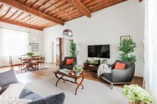 公寓 在 Lucca - Historic and Contemporary 3 Bedrooms inside Lucca
