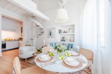 公寓 在 Lucca - Luxury 2 Bedrooms 2 Bathrooms Penthouse, Elevator
