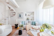 公寓 在 Lucca - Luxury 2 Bedrooms 2 Bathrooms Penthouse, Elevator