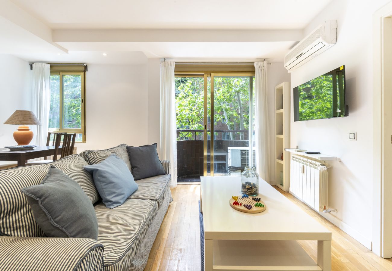 公寓 在 Madrid - Piso de 1 dormitorio y balcón -Alquiler Temporal en Madrid 