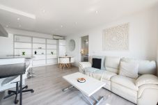 公寓 在 Madrid - Piso de 1 dormitorio con piscina y balcón en Madrid