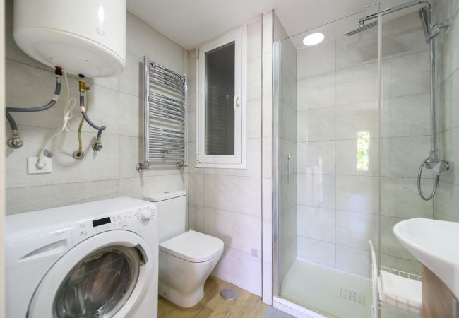 工作室 在 Madrid - Estudio con balcón – Todo lo que necesitas para una estancia perfecta en Madrid. Temporal 工作室 在 Madrid - Estudio con balcón – Todo lo que necesitas para una estancia perfecta en Madrid. Temporal