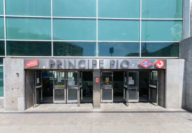 工作室 在 Madrid - Estudio con balcón – Todo lo que necesitas para una estancia perfecta en Madrid. Temporal 工作室 在 Madrid - Estudio con balcón – Todo lo que necesitas para una estancia perfecta en Madrid. Temporal