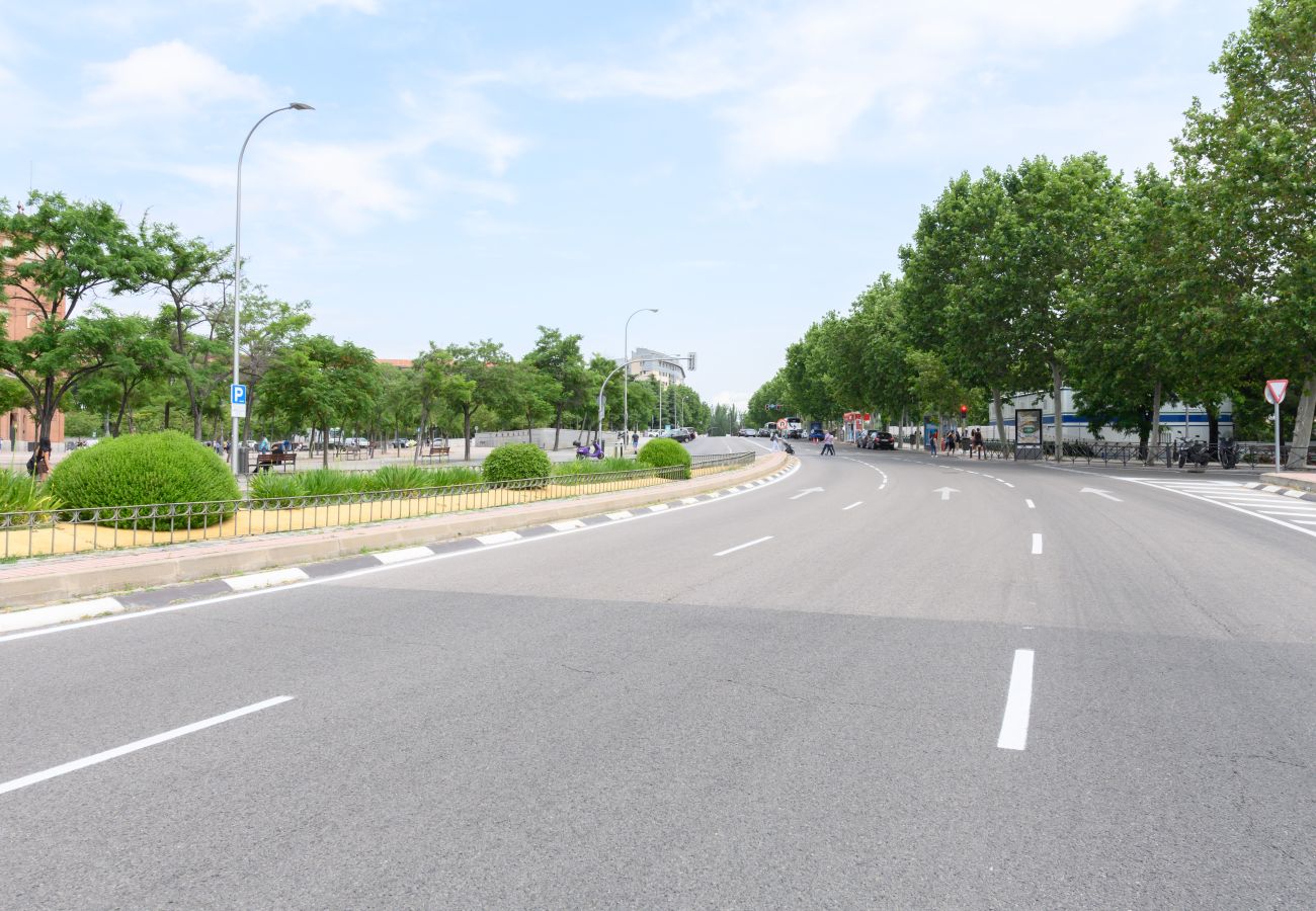 公寓 在 Madrid - Piso moderno de 1 dormitorio con ventanales y sofá cama para invitados en Madrid.Temporal  公寓 在 Madrid - Piso moderno de 1 dormitorio con ventanales y sofá cama para invitados en Madrid.Temporal