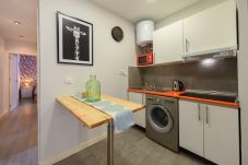 公寓 在 Madrid - Piso de 2 dormitorios con balcón en Madrid