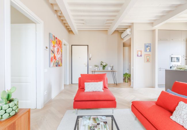 公寓 在 Lucca - The White Lotus Penthouse, Modern Flat with Elevator 公寓 在 Lucca - The White Lotus Penthouse, Modern Flat with Elevator