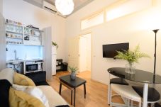 公寓 在 Madrid - Apartamento de 1 dormitorio con balcón en el corazón de Madrid