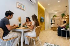 公寓 在 Valencia / València - Beach Apartment | 1 HAB | 4 Viajeros | AC & WIFI