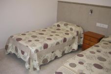 公寓式酒店 在 Cunit - Two Bedroom Apartment with terrace, communal pool and large park